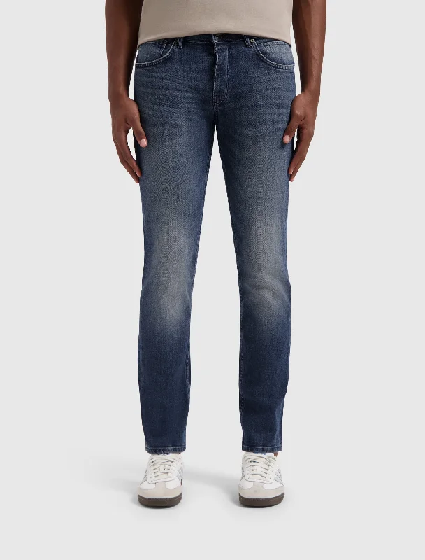 Men's Jeans for SportsThe Ryan Slim Fit Jeans | Denim Mid Blue