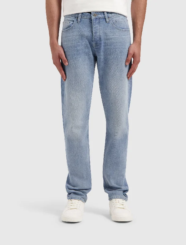 Men's Jeans for SportsThe Ryan Slim Fit Jeans | Denim Light Blue