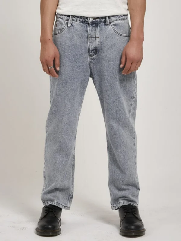 Relaxed-Fit Men's JeansSlacker Denim Jean - Garage Blue