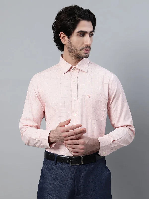 Men's Skinny-Fit Shirts for a Trendy LookMen's Light Pink Formal Medium Checks Full Sleeve Shirt