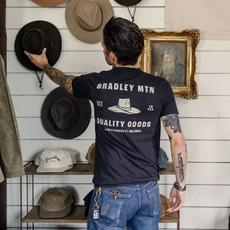 Men's Shirts with Barrel CuffsCowboy Pocket Tee - Vintage Black