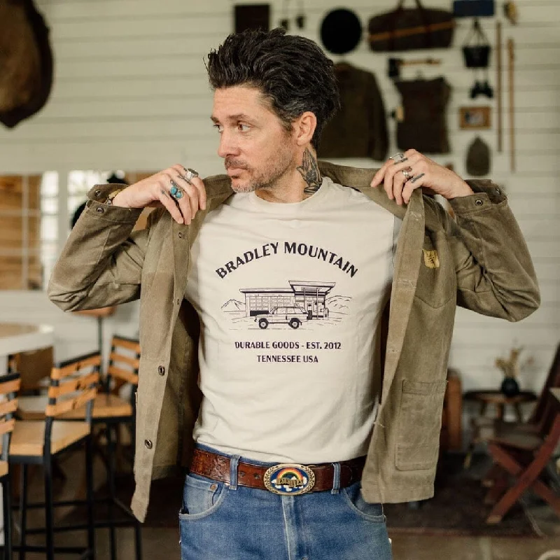 Men's Shirts with Ruffled HemlinesGas Station Tee