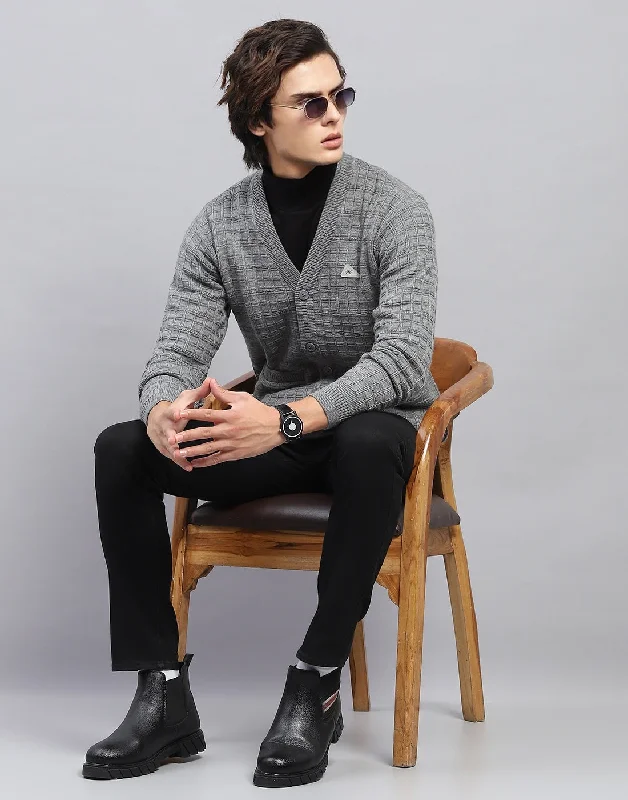 Men's Sweaters with Stand-Up CollarsMen Grey Self Design V Neck Full Sleeve Cardigan