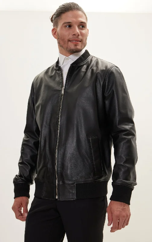 Men's Coats for City WearThe Classic Leather Bomber Jacket - Black