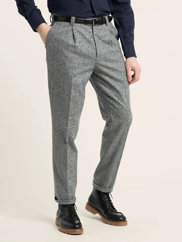 Men's Pants with Zippered PocketsGrey Pleated Trousers